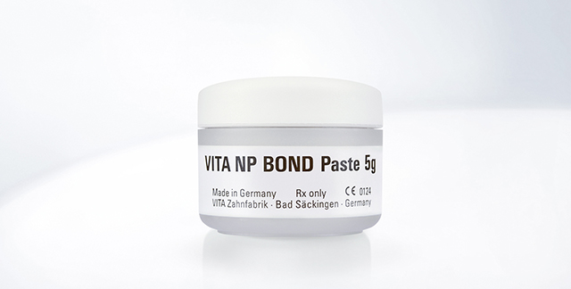 VITA NP Bond Paste 5g, pasta adhesiva dental de alta resistencia y unión molecular para restauraciones duraderas.